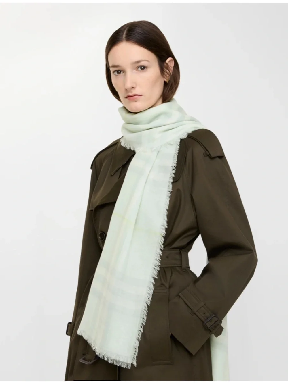 Burberry this scarf